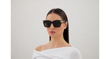 Gucci GG1689S-001
